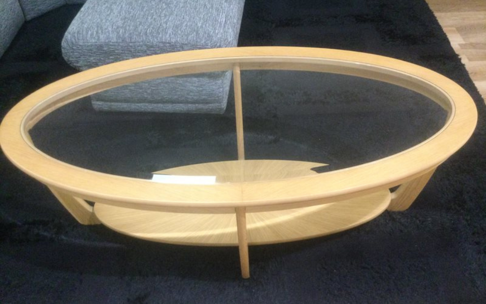 Shades Oak Coffee Table
Was £1,012 Now £499 Shades Oak Coffee Table
Was £1,012 Now £499